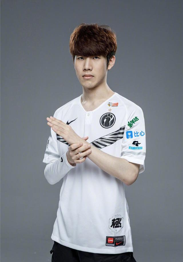 分析师dave点评NAVI现状：简而言之就是火力匮乏