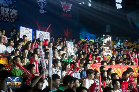 SN战队获得NEST2025《英雄联盟》冠军